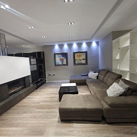 Aura Skanderbeg Square Apartments 地拉那 外观 照片