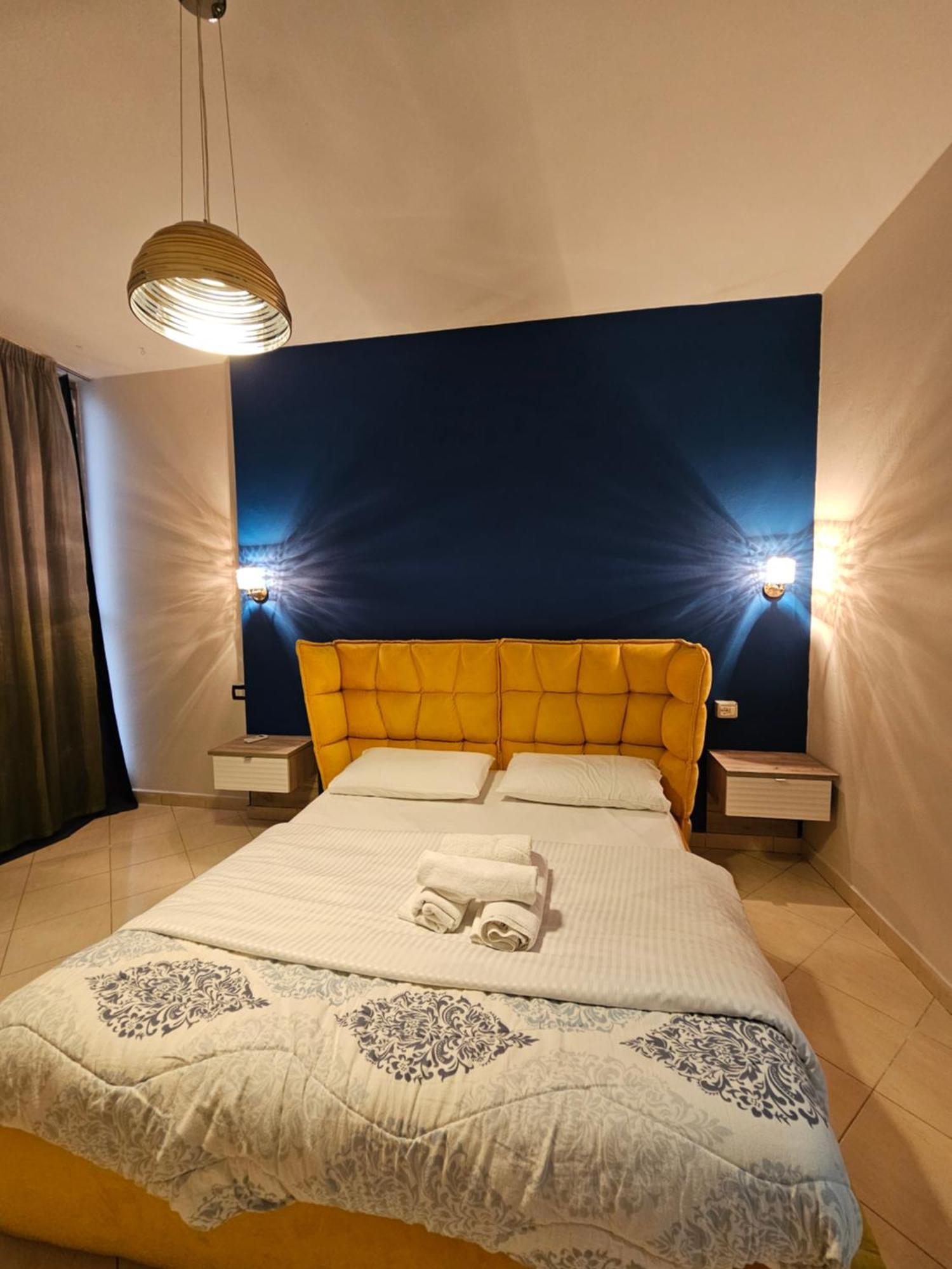 Aura Skanderbeg Square Apartments 地拉那 外观 照片