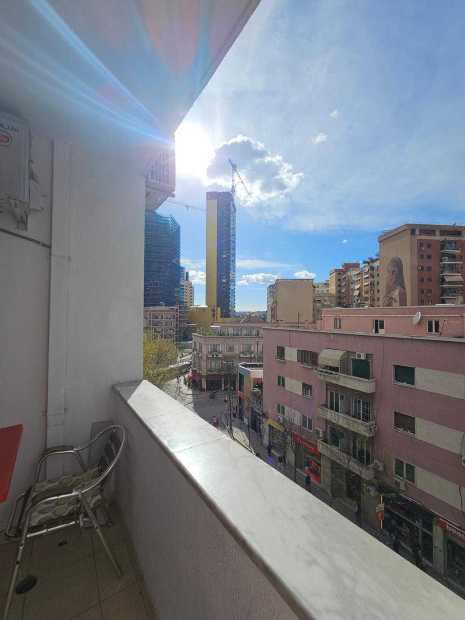 Aura Skanderbeg Square Apartments 地拉那 外观 照片