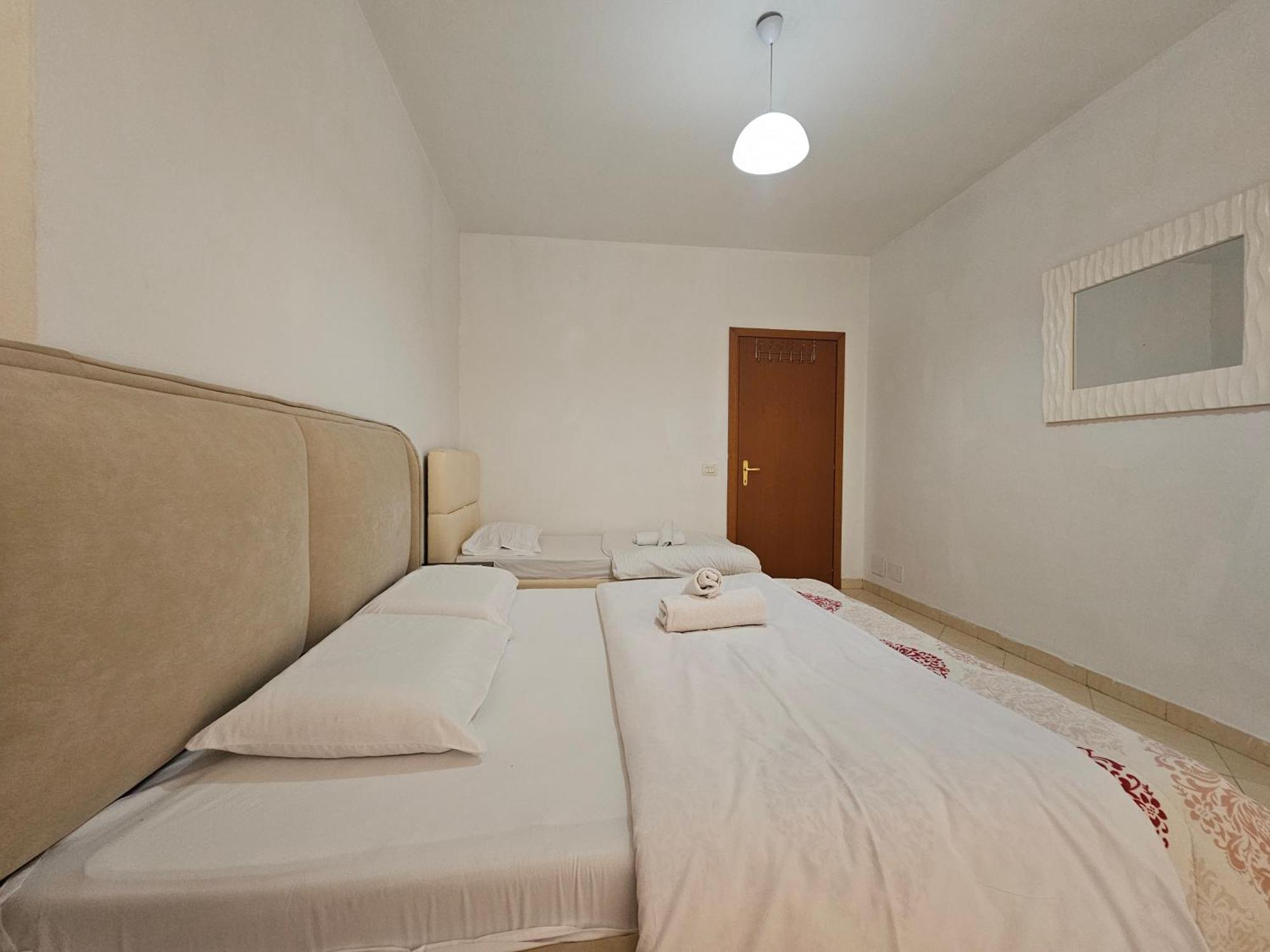 Aura Skanderbeg Square Apartments 地拉那 外观 照片